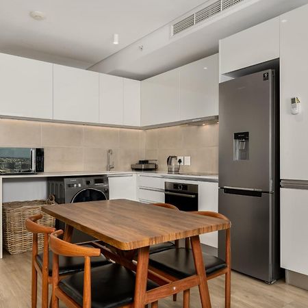 117 On Strand Apartments Fokváros Kültér fotó
